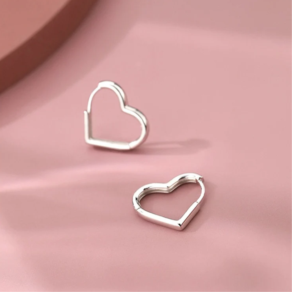 HEART HOOP EARRINGS (Advanced Anti）